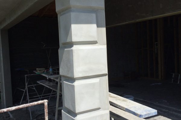 moulding column